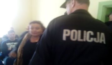 Hila Marcinkowska wyrzucona ze spotkania przez policję!