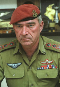 Izraelski bohater gen. Rafi Etan