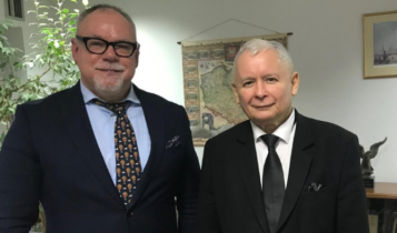 przewodniczący gminy żydowskiej Lesław Piszewski i Jarosław Kaczyński/ fot. Twitter