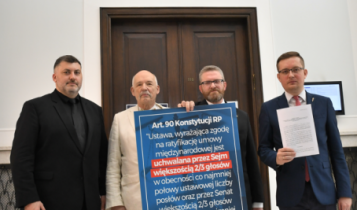 Artur Dziambor, Janusz Korwin-Mikke, Grzegorz Braun, Robert Winnicki/ fot. Twitter