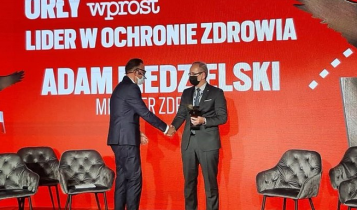 minister Niedzielski uhonorowany nagrodą tygodnika "Wprost"/ fot. Twitter/Ministerstwo Zdrowia