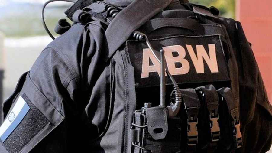 ABW znów się skompromitowało! Ukrainiec z „zagłuszarką” na lotnisku przesiedział ponad tydzień!