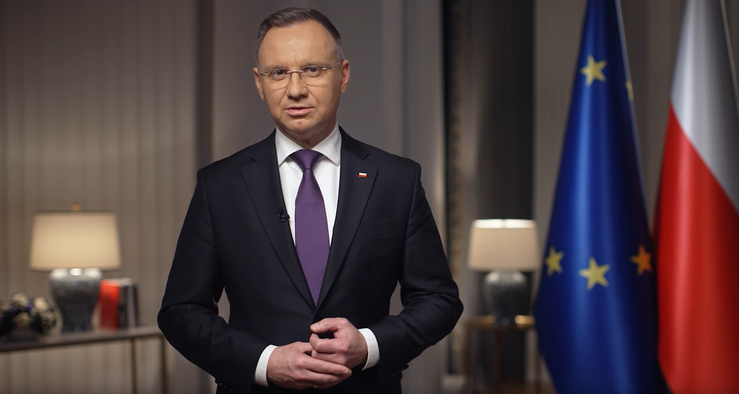 Duda znów przemówił do Ukraińców: “Polska będzie niezłomnie stała z Wami ramię w ramię” [WIDEO]