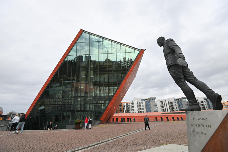 Is Poland going to be the Governor-General? Exhibitions dedicated to rtm have disappeared from the Museum of the Second planet  War. Pilecki, Fr Kolbe and the Ulm family